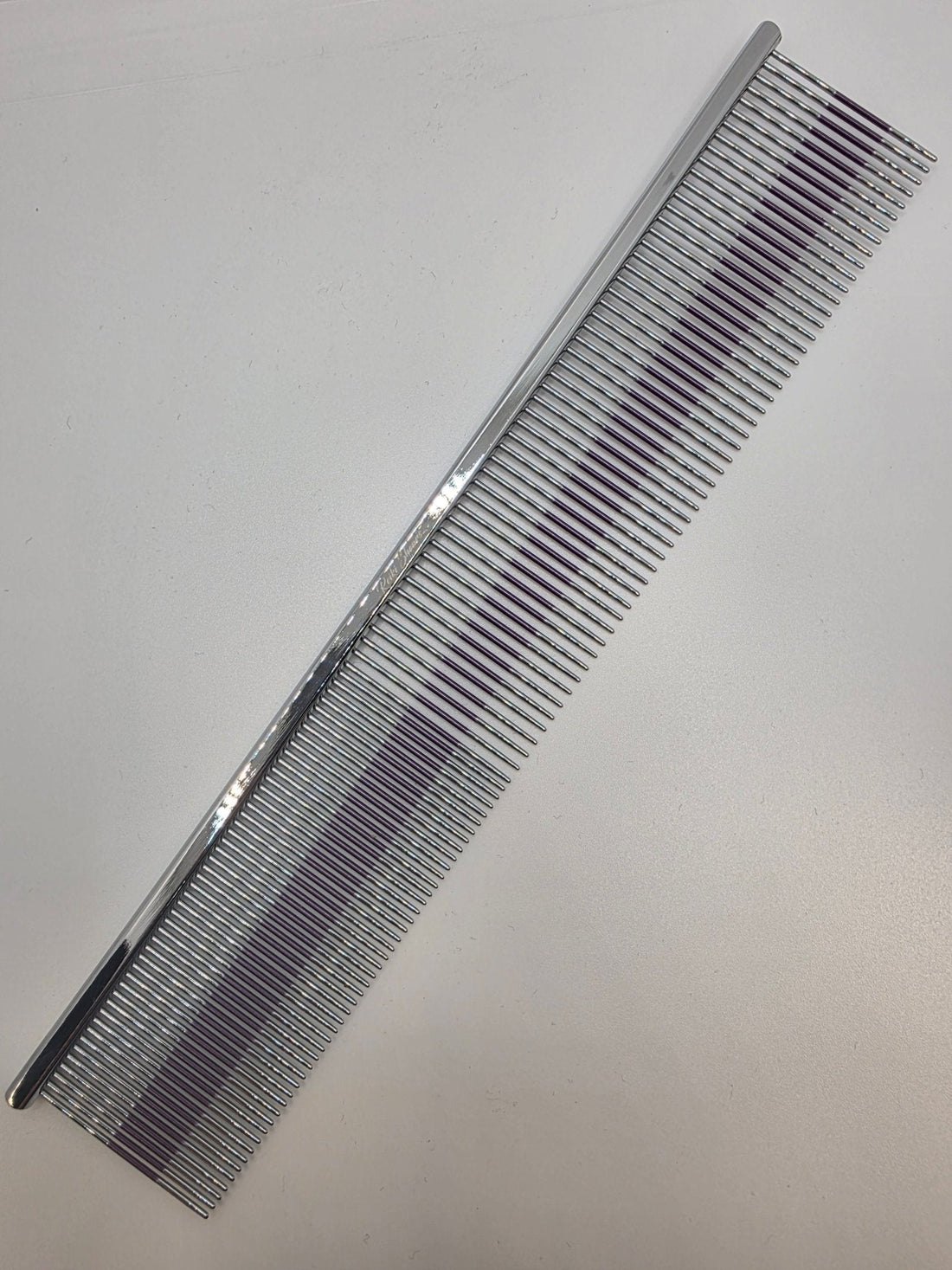 How to evaluate a dog grooming comb like a pro