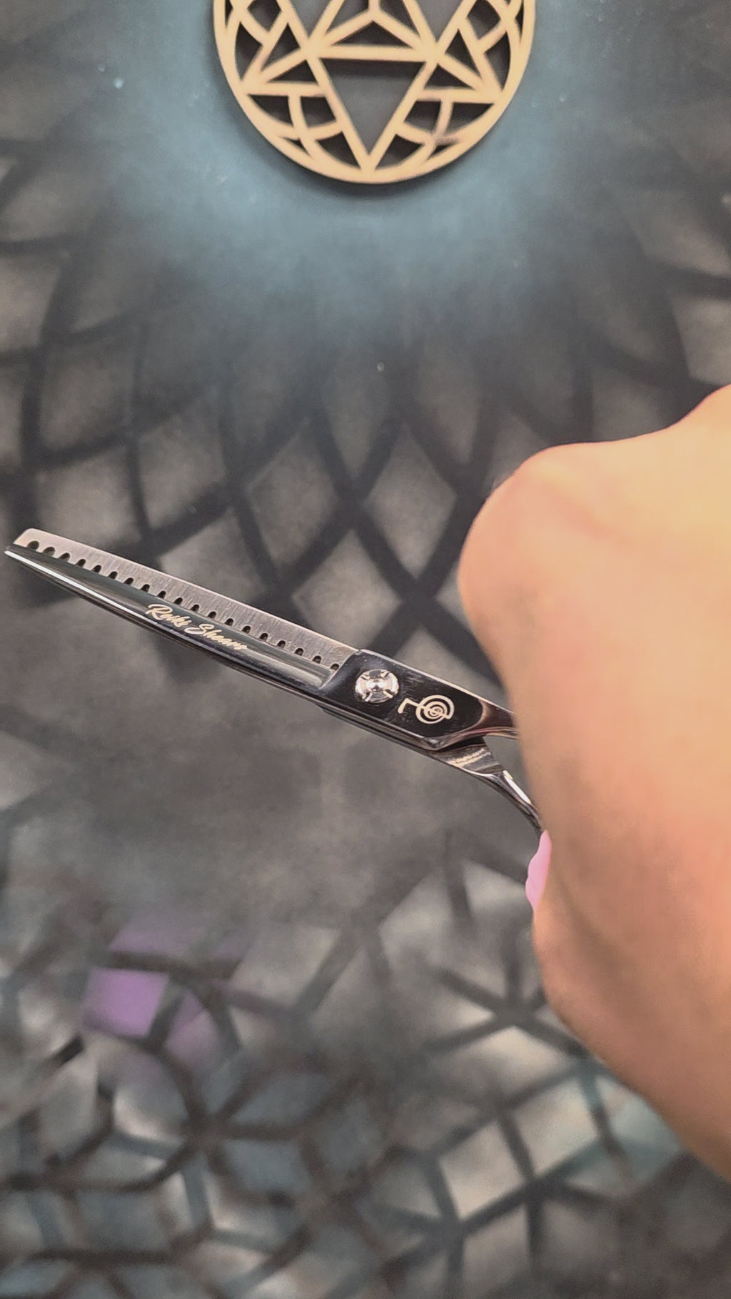 Reiki Shears - Flow Series Reverse 7" Chunker