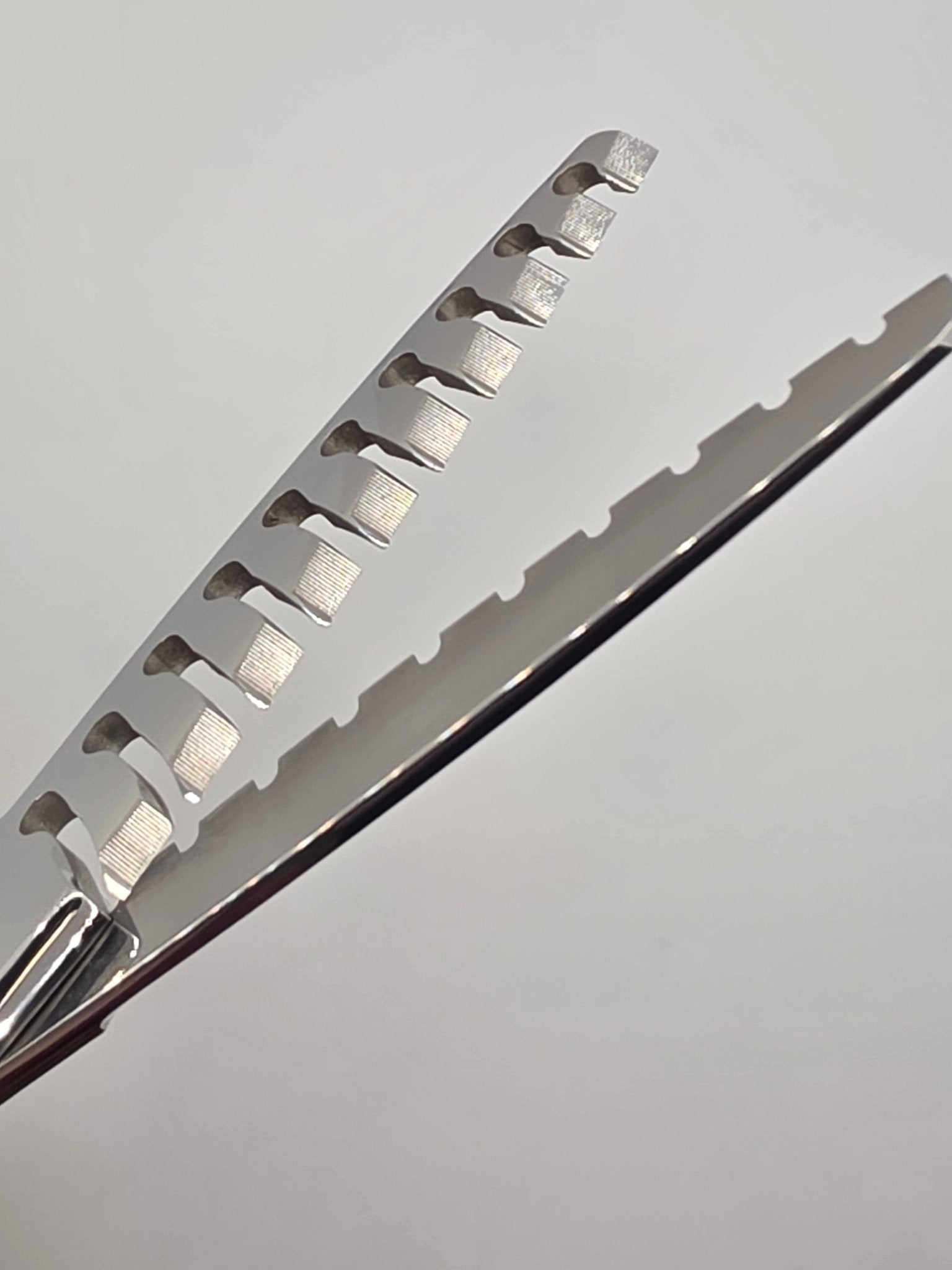 Reiki Shears - Double Toothed Axis Short Chunker - Reiki Shears