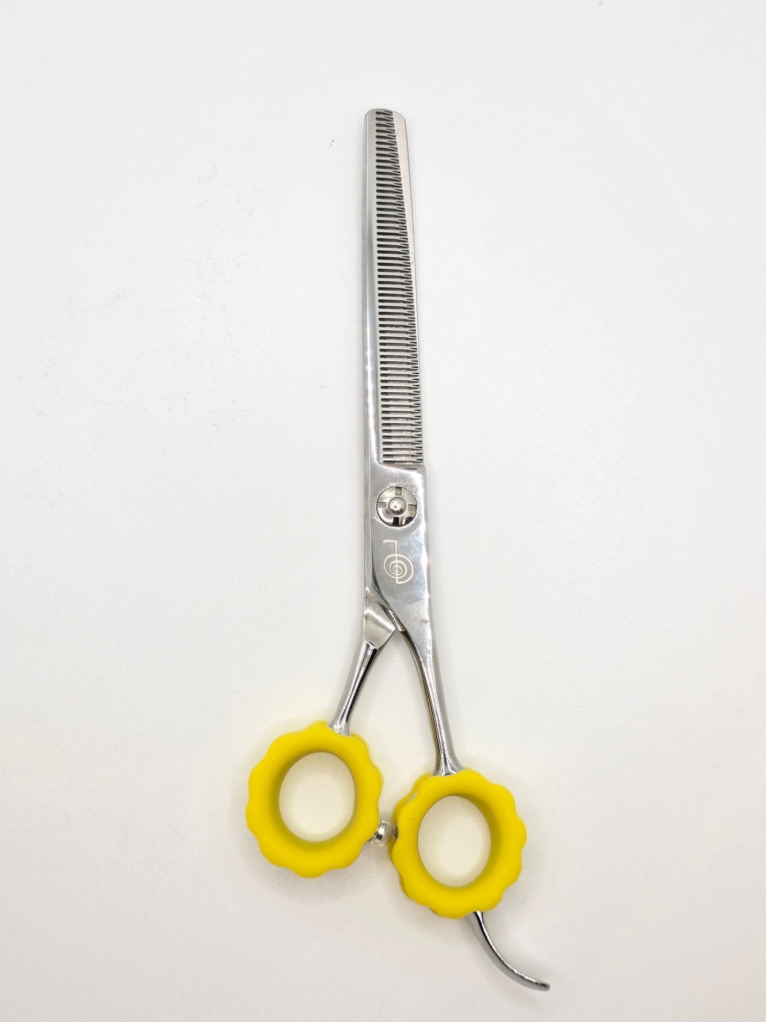 Elemental detail thinning shears for dog grooming faces and feet