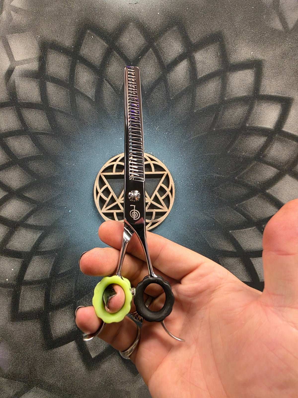 Reiki Shears - The Misfit 7" Curved Chunking Blender - Reiki Shears